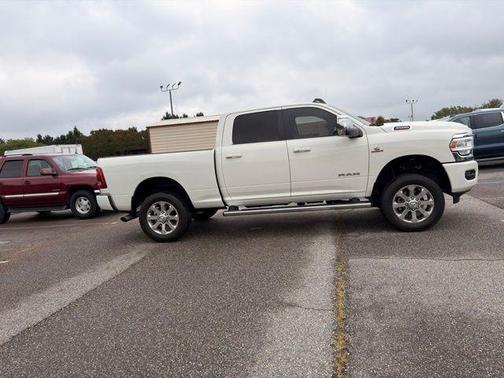 Pearl White 2024 RAM 3500 Laramie Crew Cab 4x4 6'4' Box
