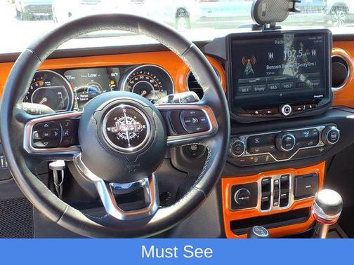 Granite Crystal Metallic Clearcoat 2018 Jeep Wrangler Unlimited Sahara