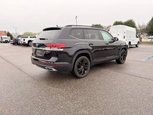 2022 Volkswagen Atlas 2.0T SE w/Technology 4MOTION