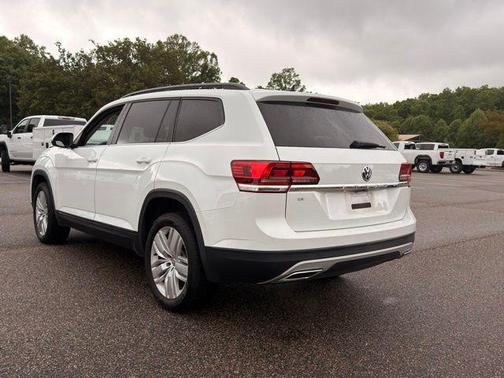 Pure White 2020 Volkswagen Atlas 2.0T SE w/Technology