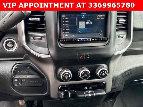 2021 RAM 3500 Big Horn Crew Cab 4x4 8' Box