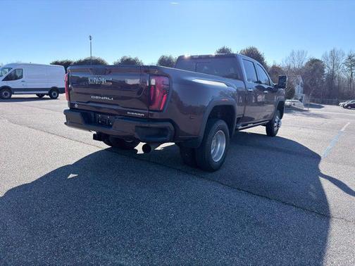 2024 GMC Sierra 3500 Denali
