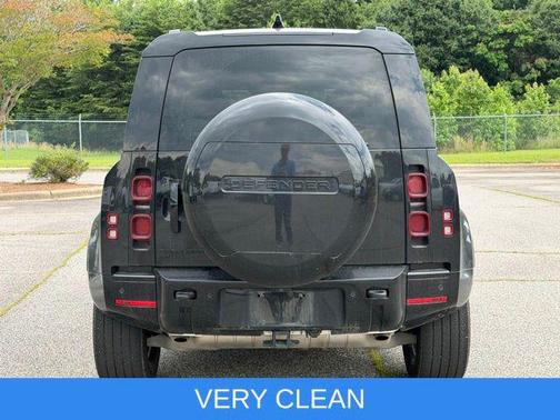Santorini Black Metallic 2025 Land Rover Defender 110 P400 X-Dynamic SE