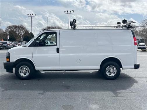2022 Chevrolet Express 2500 RWD 2500 Regular Wheelbase WT
