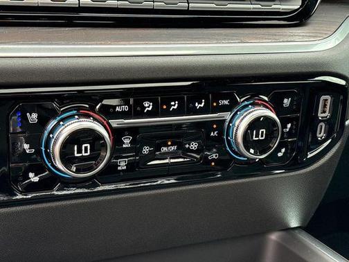 2026 GMC Sierra 2500 SLT