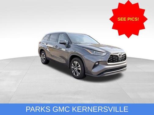 Magnetic Gray Metallic 2021 Toyota Highlander XLE