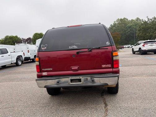 Sport Red Metallic 2004 GMC Yukon SLT