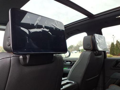 2026 GMC Yukon 4WD AT4