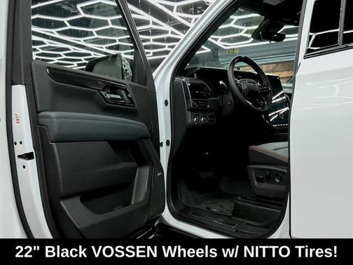 Summit White 2026 GMC Yukon 4WD AT4