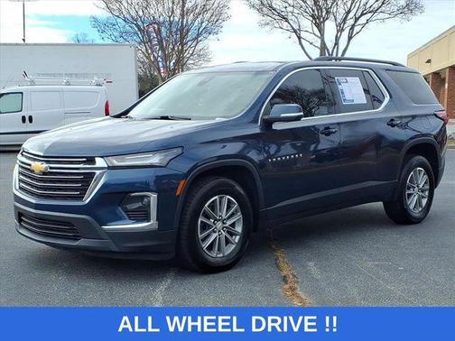 2023 Chevrolet Traverse LT Cloth