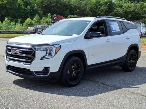 White Frost Tricoat 2022 GMC Terrain AWD AT4