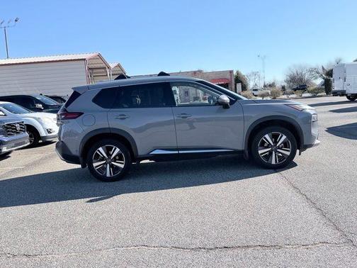 2022 Nissan Rogue Platinum