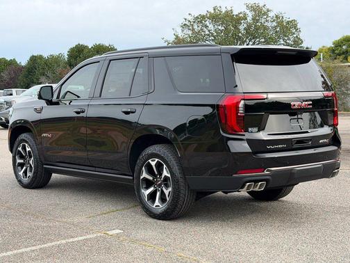 Onyx Black 2027 GMC Yukon AT4 Ultimate