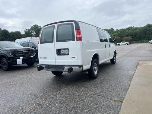 2023 GMC Savana 2500 Work Van