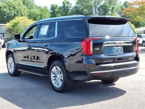 Midnight Blue Metallic 2023 GMC Yukon SLT