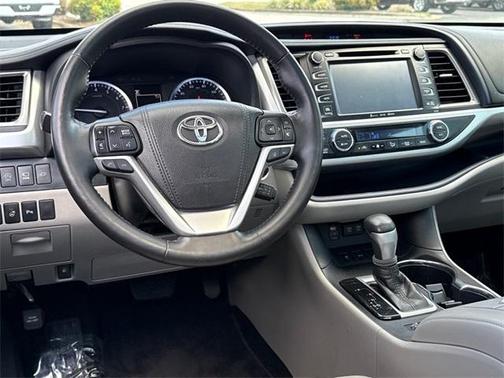 2018 Toyota Highlander Limited Platinum