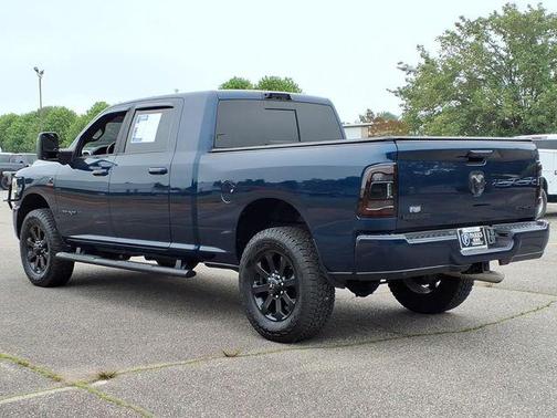 Patriot Blue Pearlcoat 2024 RAM 2500 Laramie Crew Cab 4x4 6'4' Box