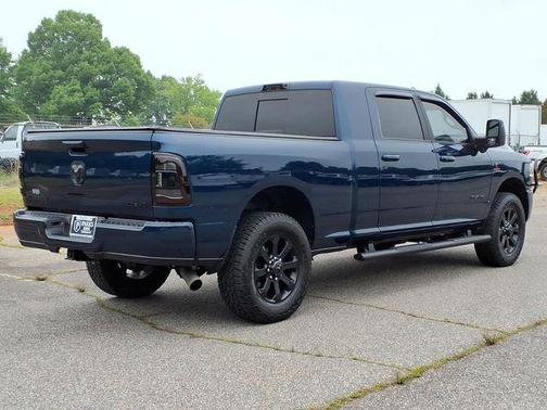 Patriot Blue Pearlcoat 2024 RAM 2500 Laramie Crew Cab 4x4 6'4' Box