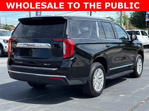 2023 GMC Yukon SLT