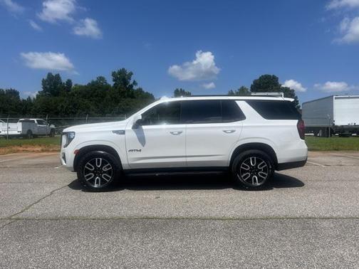 2024 GMC Yukon 4WD AT4
