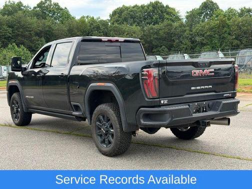 Onyx Black 2025 GMC Sierra 2500 AT4