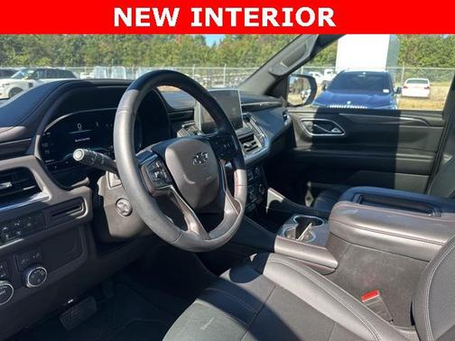 2023 Chevrolet Suburban RST