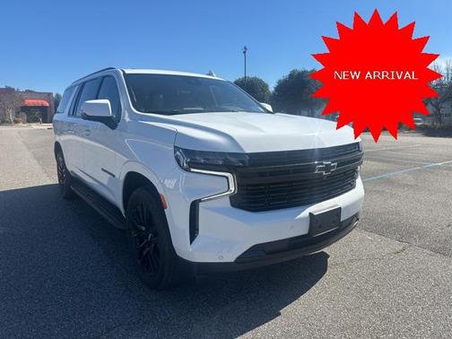 2023 Chevrolet Suburban RST