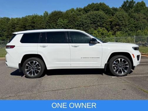 Bright White Clearcoat 2023 Jeep Grand Cherokee L Overland