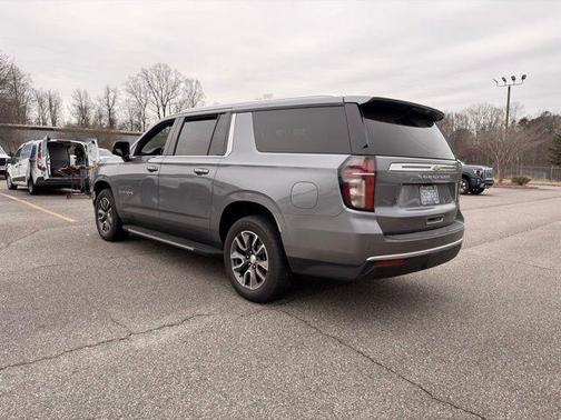 2021 Chevrolet Suburban LT