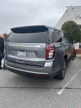 2021 Chevrolet Suburban LT