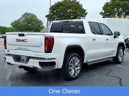 White Frost Tricoat 2024 GMC Sierra 1500 Denali
