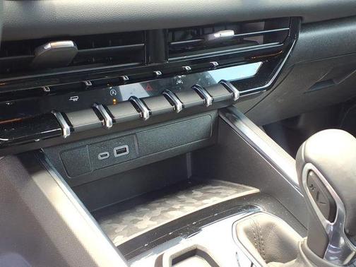 Sterling Metallic 2026 GMC Canyon Elevation