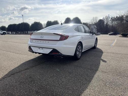 2021 Hyundai SONATA SEL