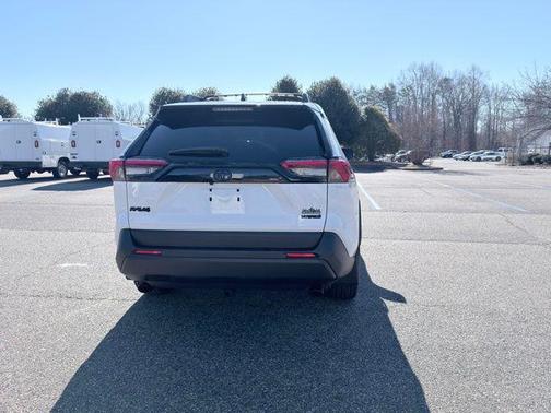 2024 Toyota RAV4 Hybrid SE