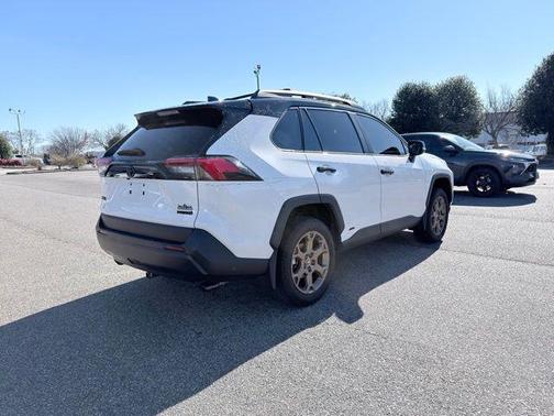 2024 Toyota RAV4 Hybrid SE