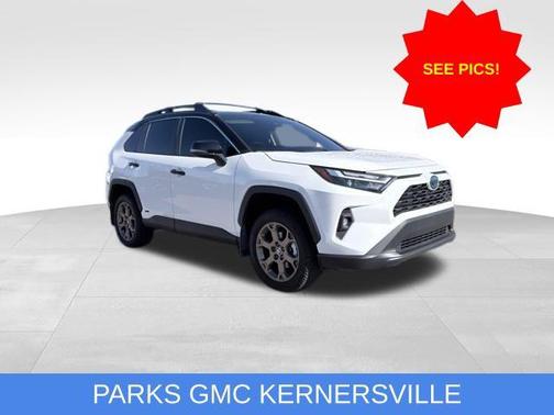 2024 Toyota RAV4 Hybrid SE