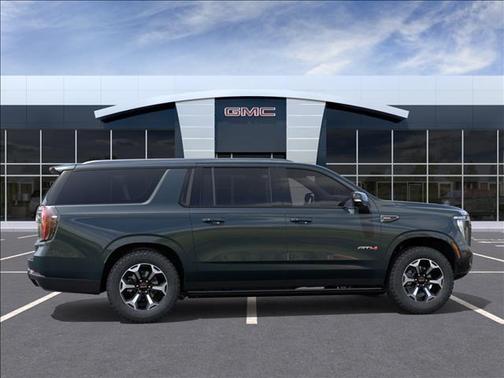 Pine 2026 GMC Yukon XL 4WD AT4