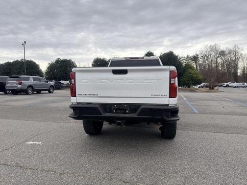 2024 Chevrolet Silverado 2500 Custom