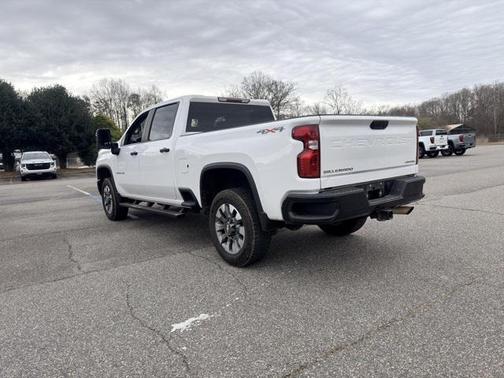 2024 Chevrolet Silverado 2500 Custom