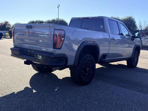 2024 GMC Sierra 2500 AT4
