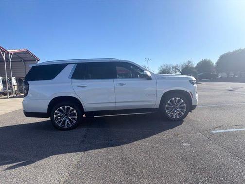 2025 Chevrolet Tahoe 4WD High Country