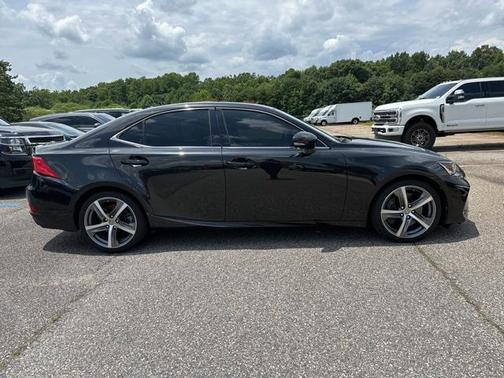 2018 Lexus IS 300 Base