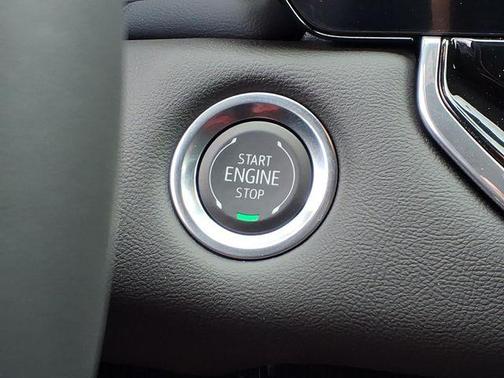 Summit White 2026 GMC Canyon Elevation