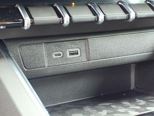 Summit White 2026 GMC Canyon Elevation