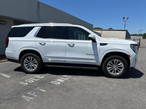 2021 GMC Yukon SLT