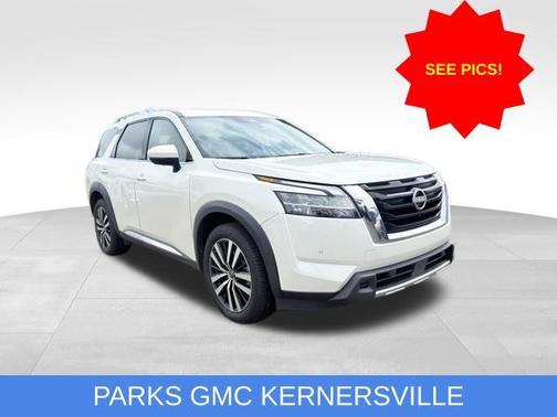 Pearl White Tricoat 2023 Nissan Pathfinder Platinum 4WD