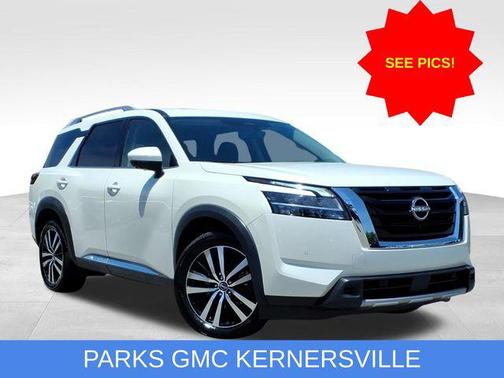 Pearl White Tricoat 2023 Nissan Pathfinder Platinum 4WD