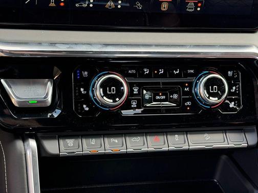 Onyx Black 2026 GMC Sierra 2500 Denali Ultimate