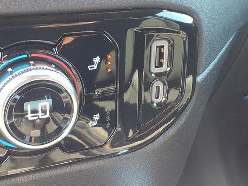 Onyx Black 2026 GMC Sierra 1500 Elevation
