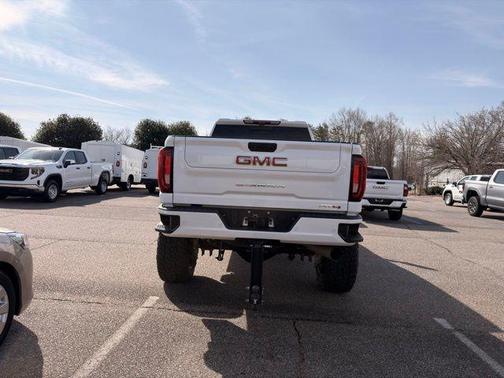 2021 GMC Sierra 2500 AT4